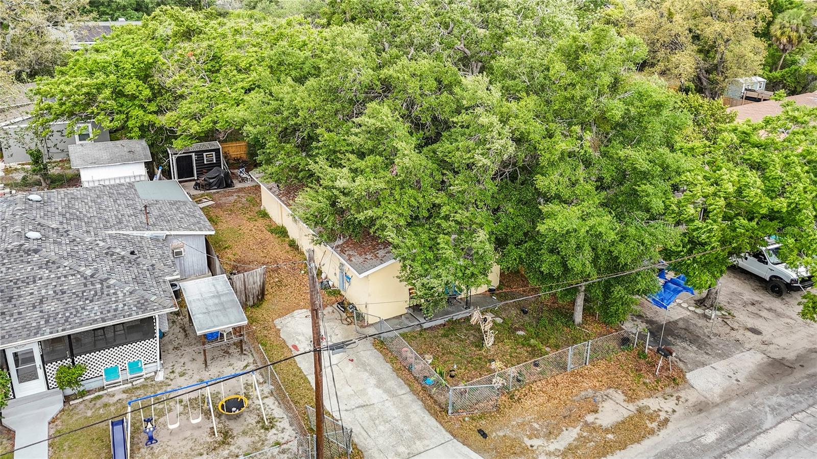 Image 5 of 25 For 3804 52nd Street