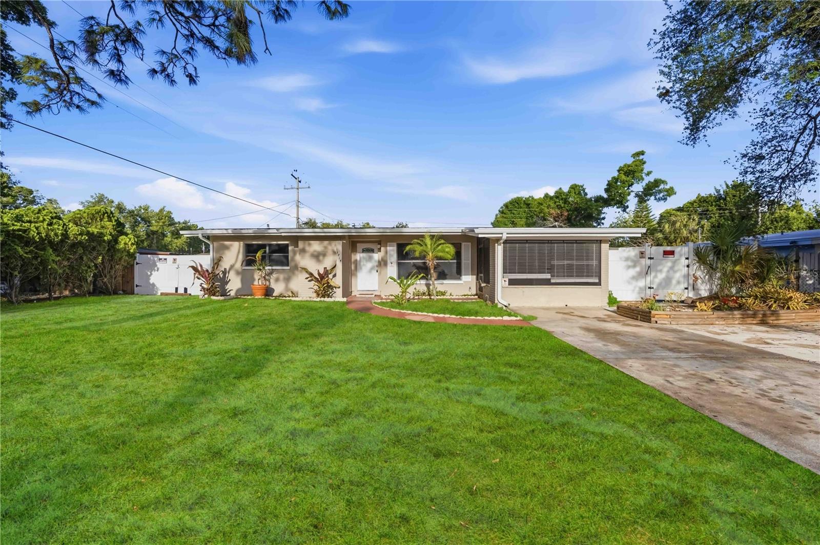 Image 2 of 30 For 2715 Ingot Place