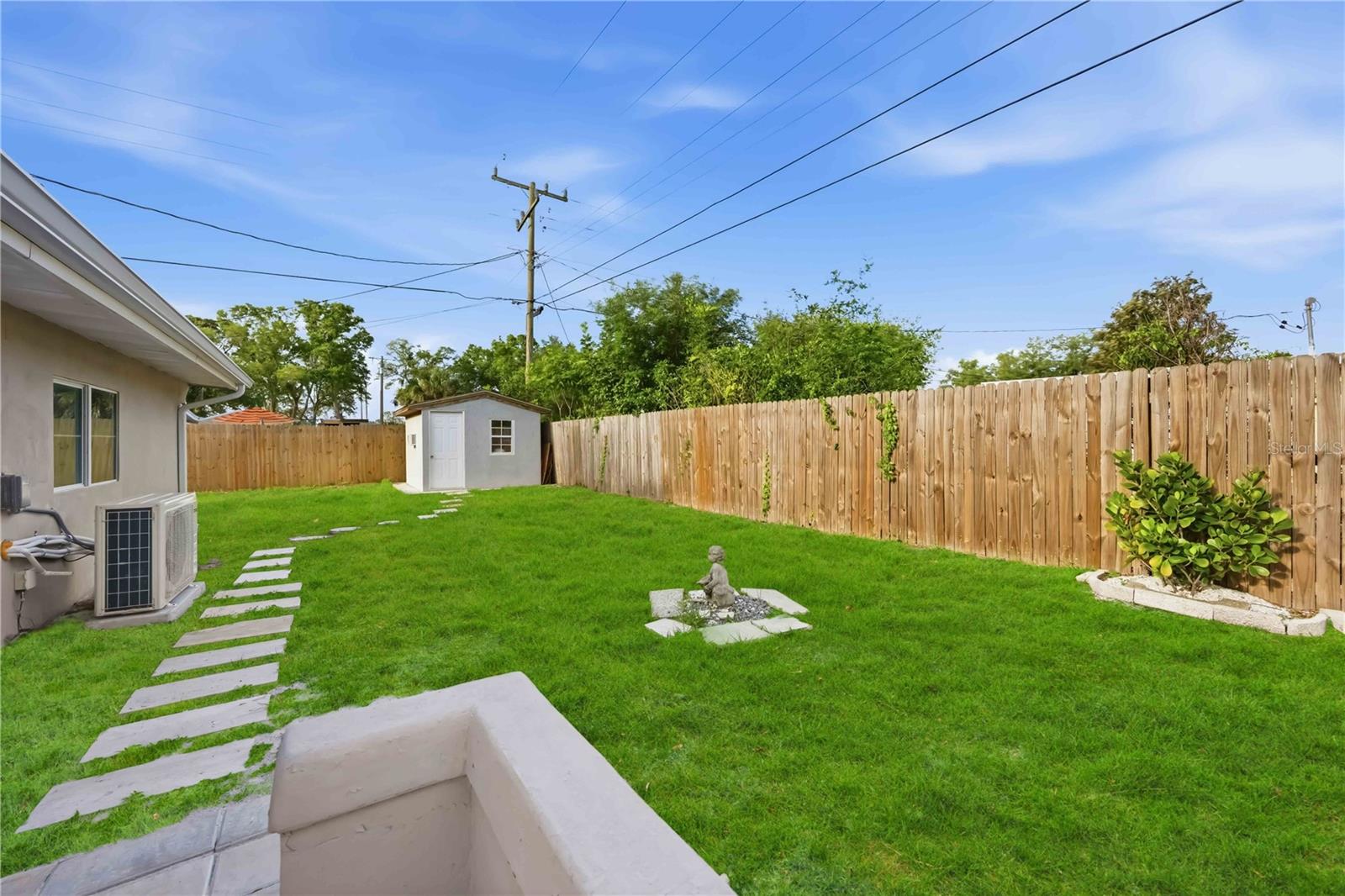 Image 28 of 30 For 2715 Ingot Place