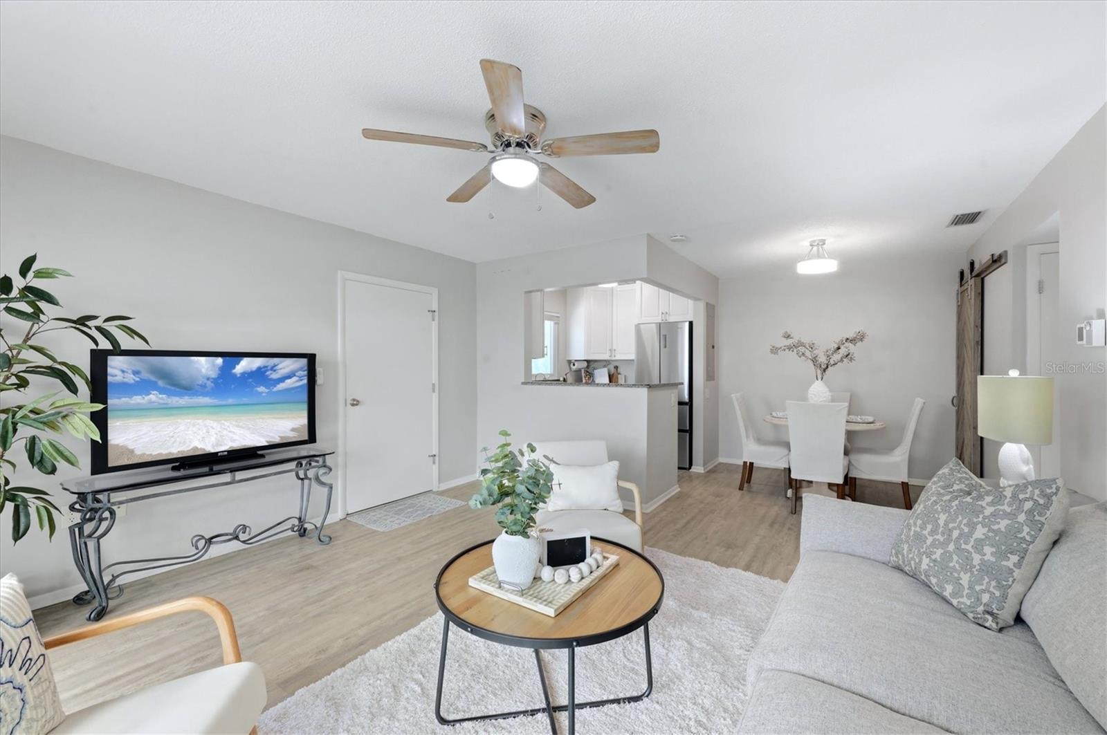 Image 6 of 34 For 405 Menendez Street