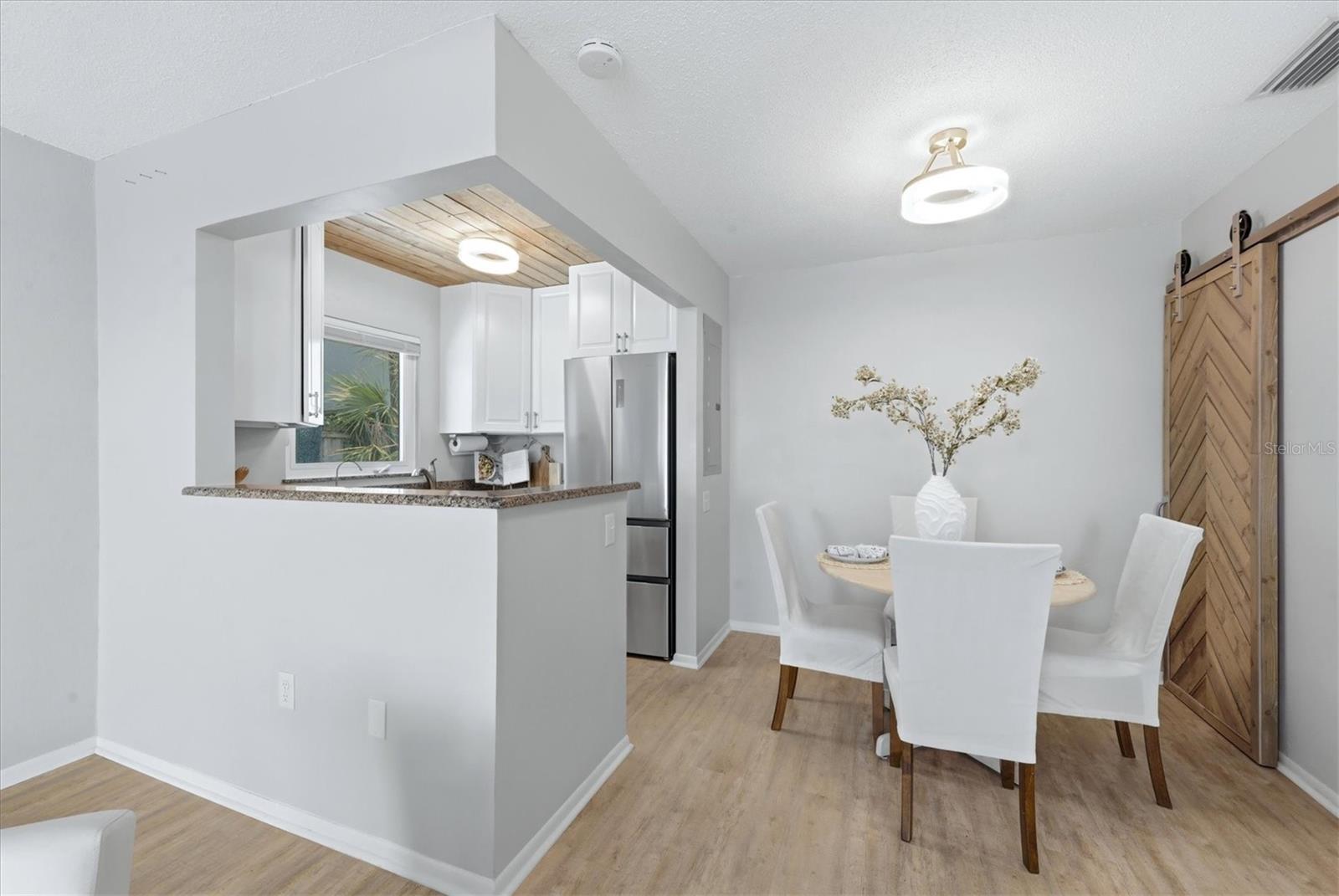 Image 9 of 34 For 405 Menendez Street