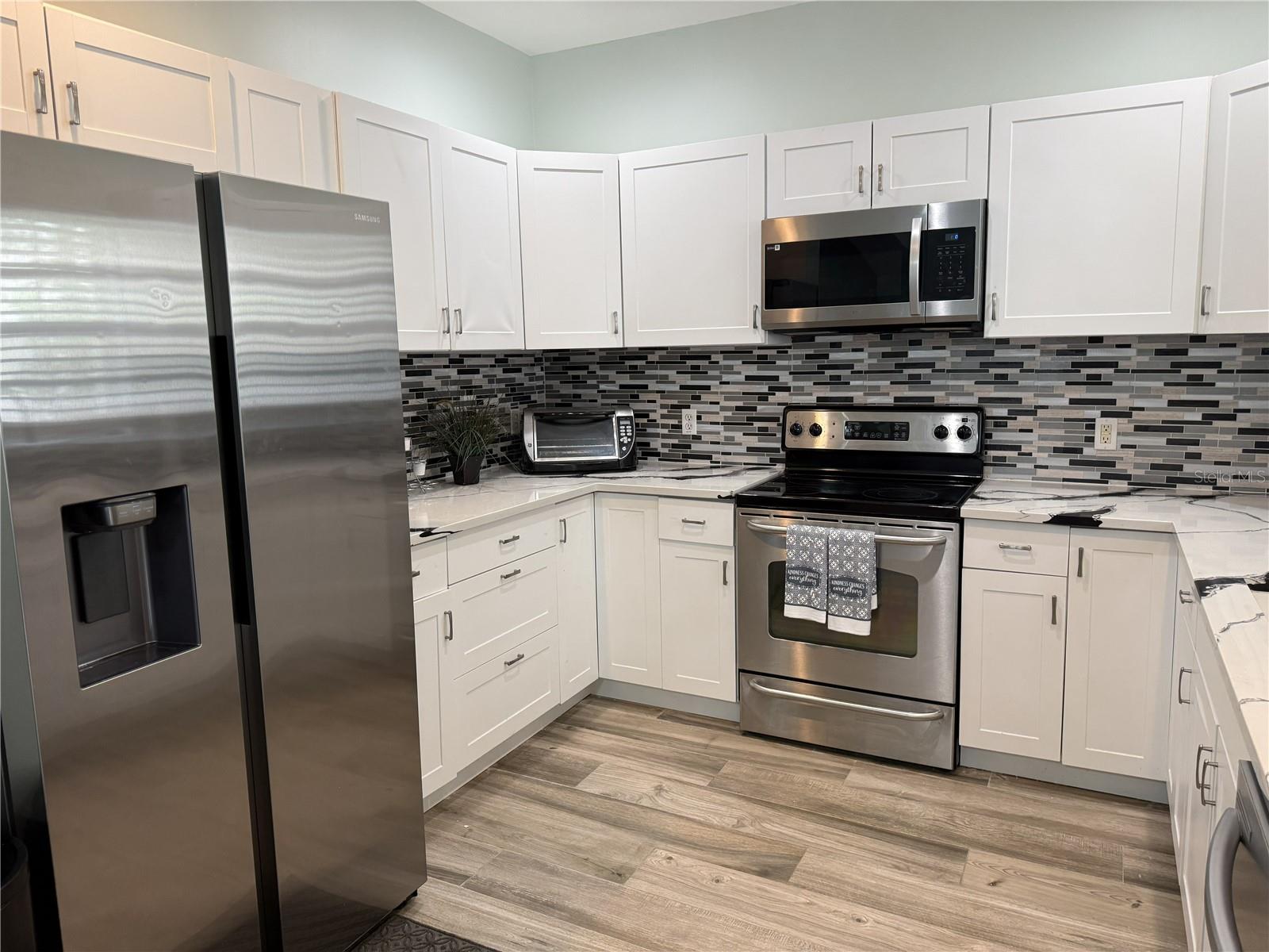 Image 15 of 47 For 3304 Lisa Lane 102