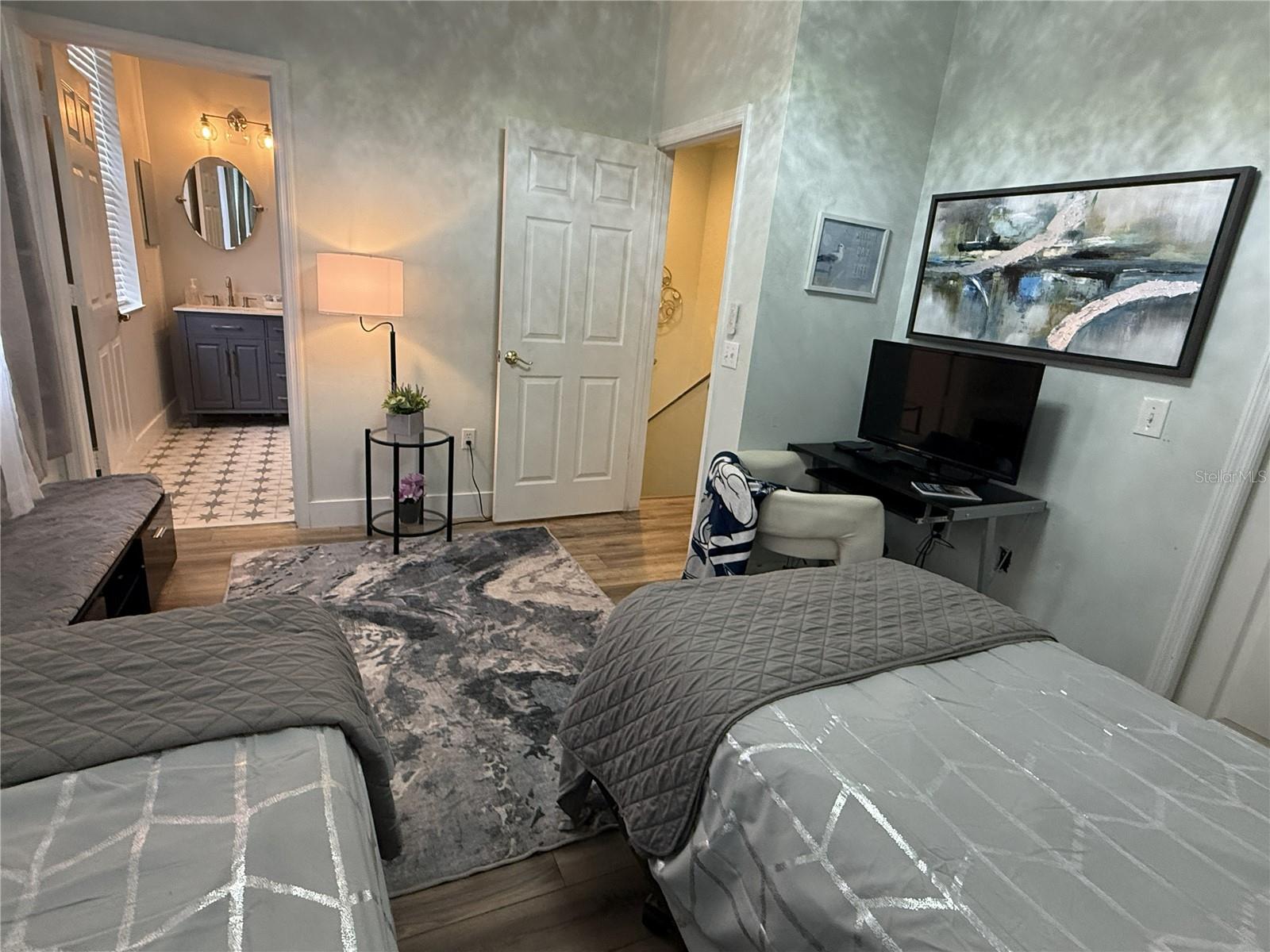 Image 25 of 47 For 3304 Lisa Lane 102