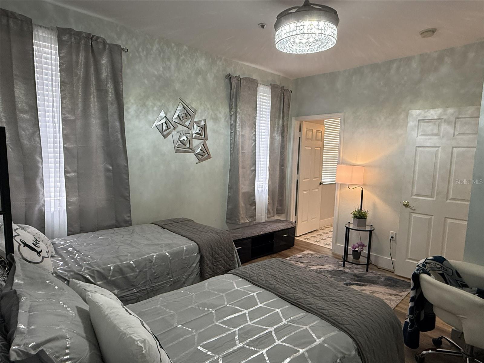 Image 27 of 47 For 3304 Lisa Lane 102