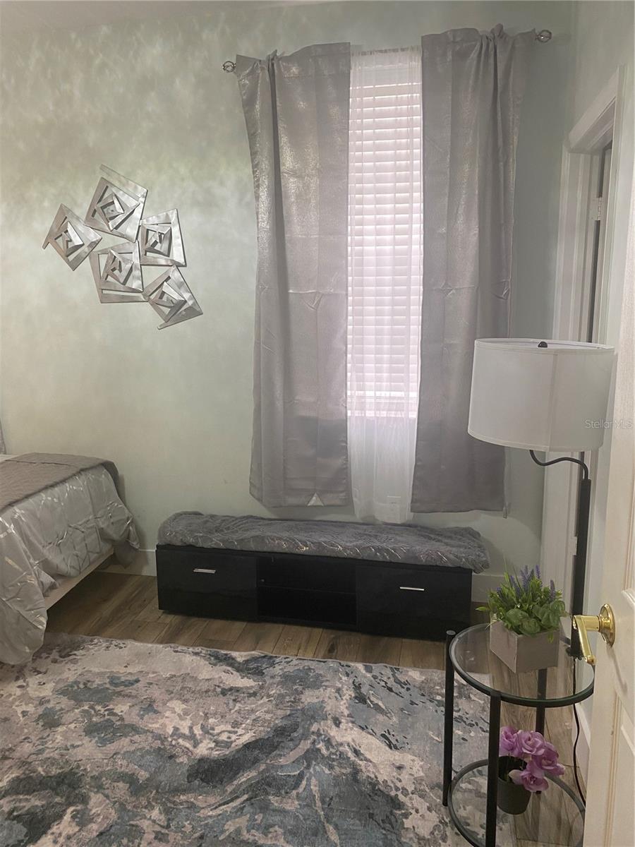 Image 28 of 47 For 3304 Lisa Lane 102