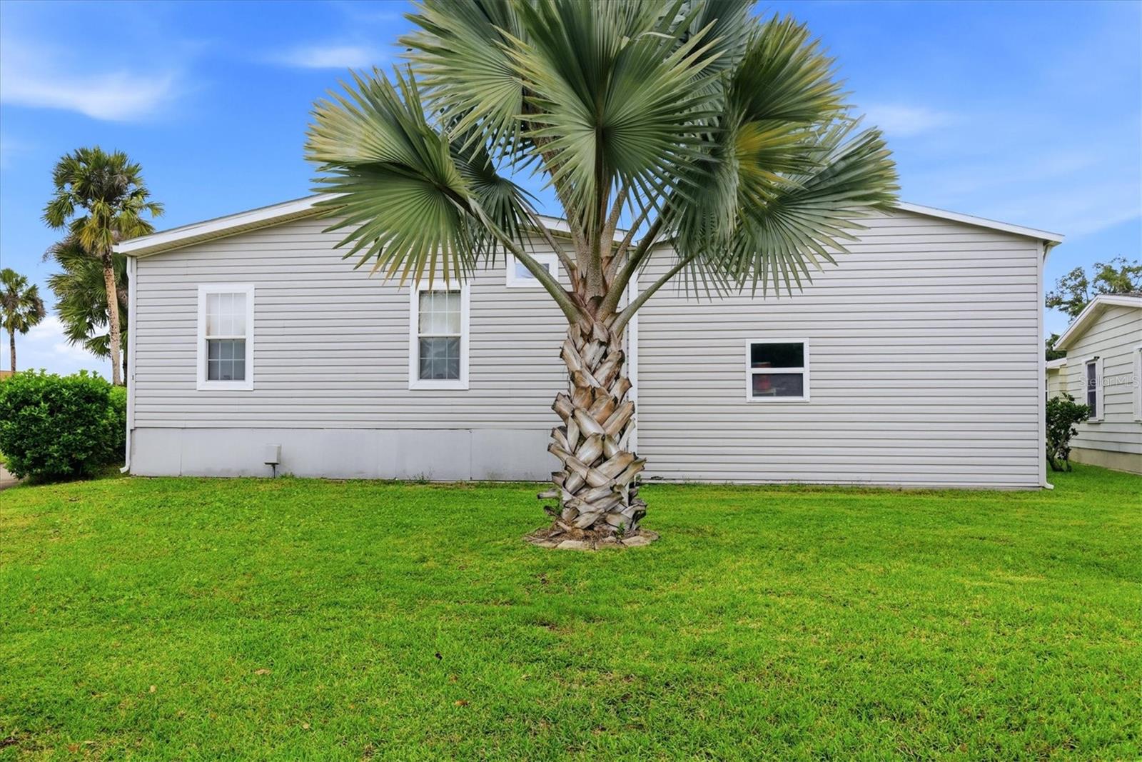 Image 30 of 43 For 1 Meadow Circle