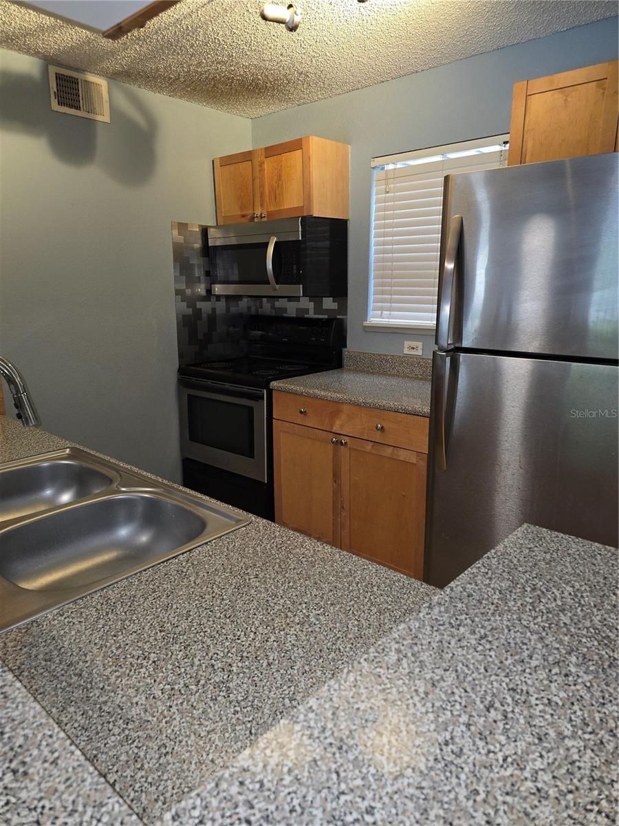 Image 3 of 17 For 2500 Winding Creek Boulevard E205