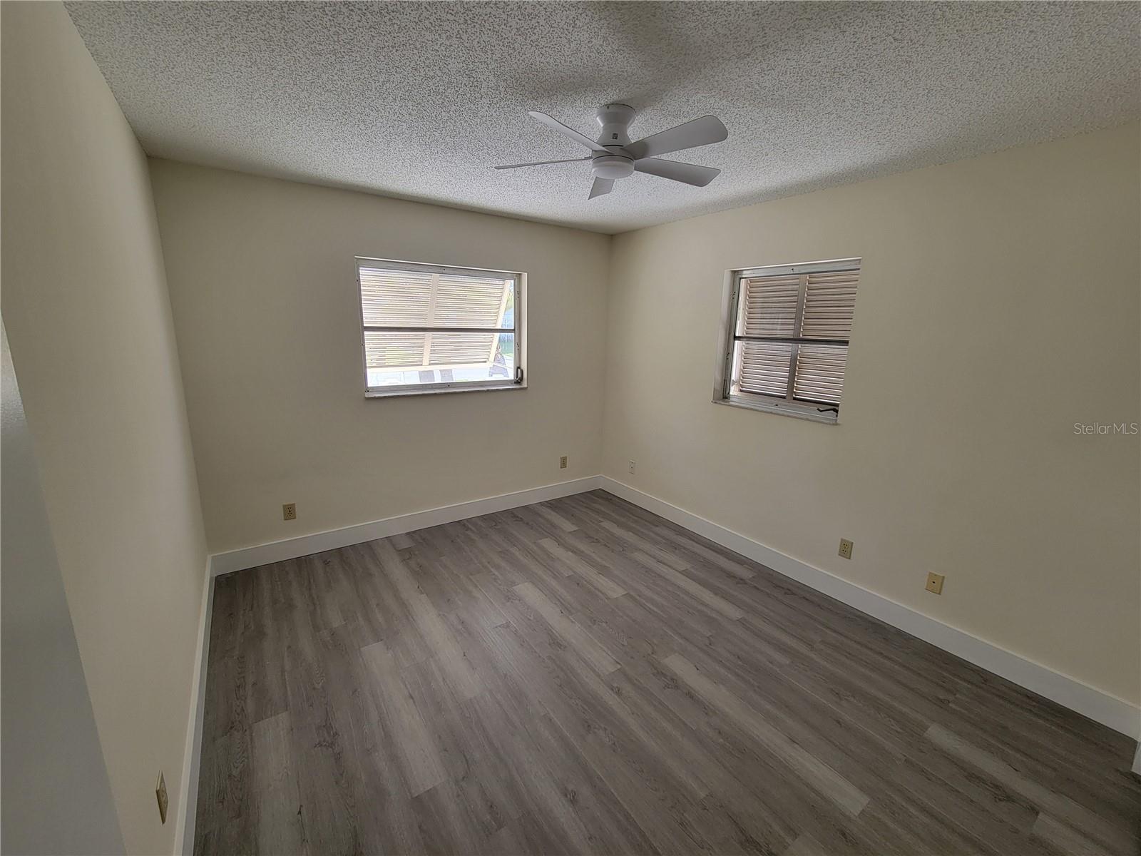 Image 16 of 33 For 1028 Lillian Street