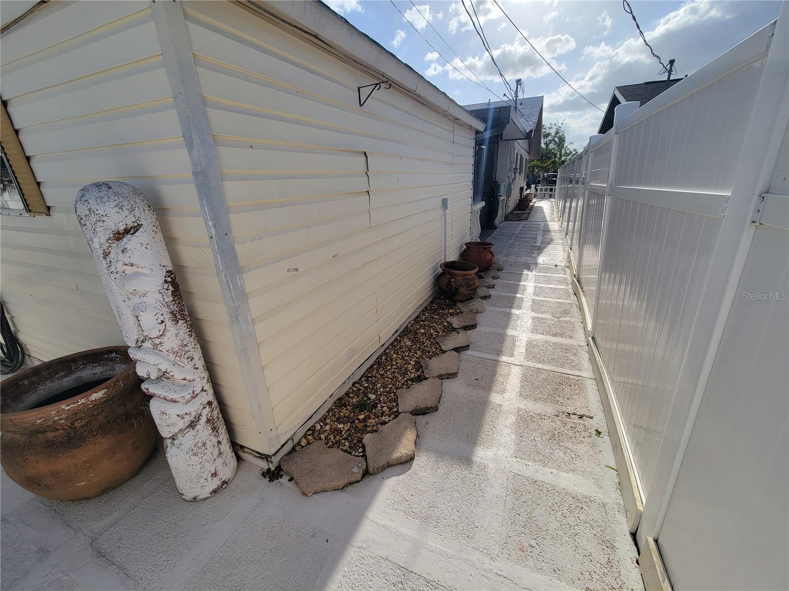 Image 32 of 33 For 1028 Lillian Street