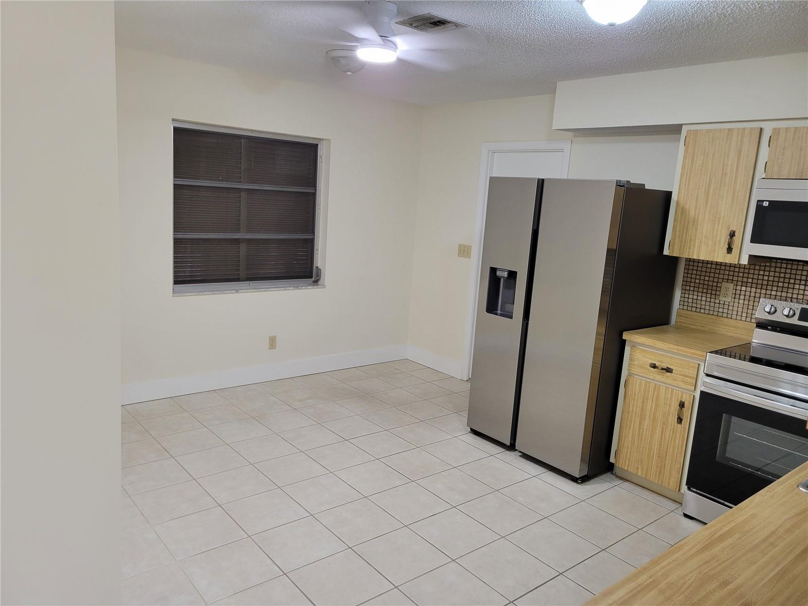 Image 7 of 33 For 1028 Lillian Street