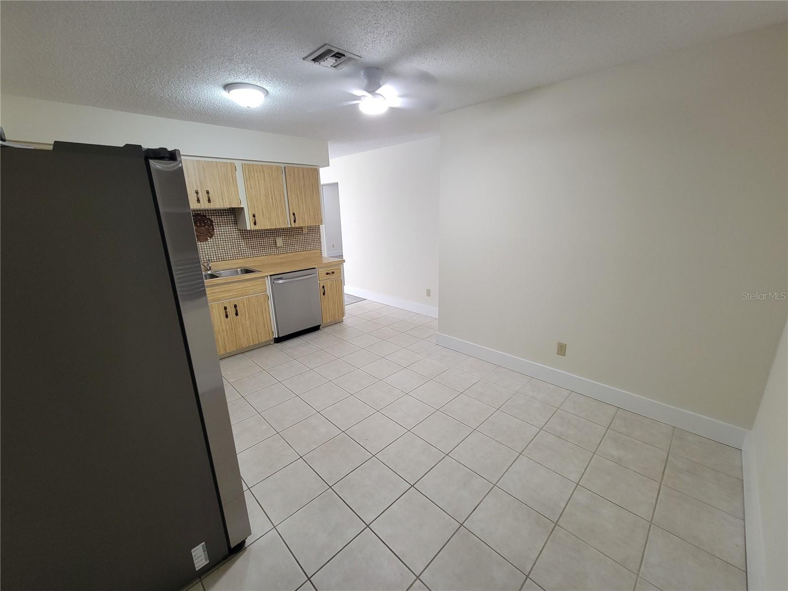 Image 8 of 33 For 1028 Lillian Street