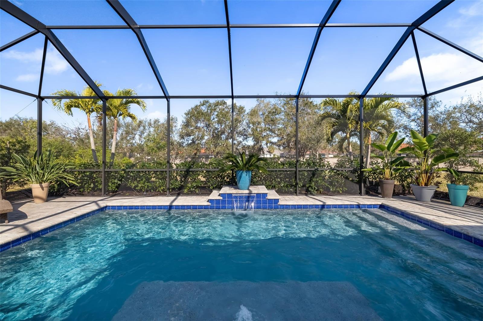 Image 14 of 60 For 438 Whistler Glen