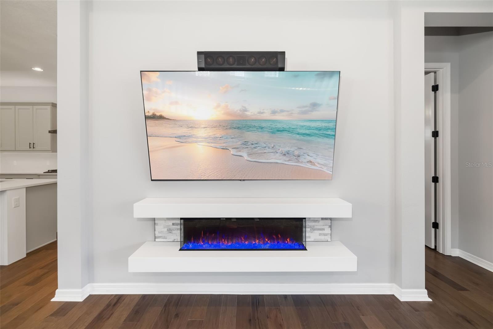 Image 18 of 60 For 438 Whistler Glen