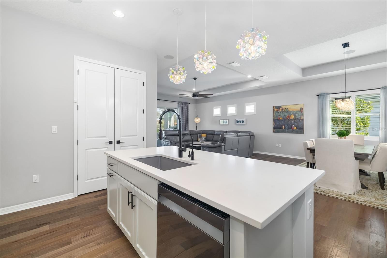 Image 23 of 60 For 438 Whistler Glen