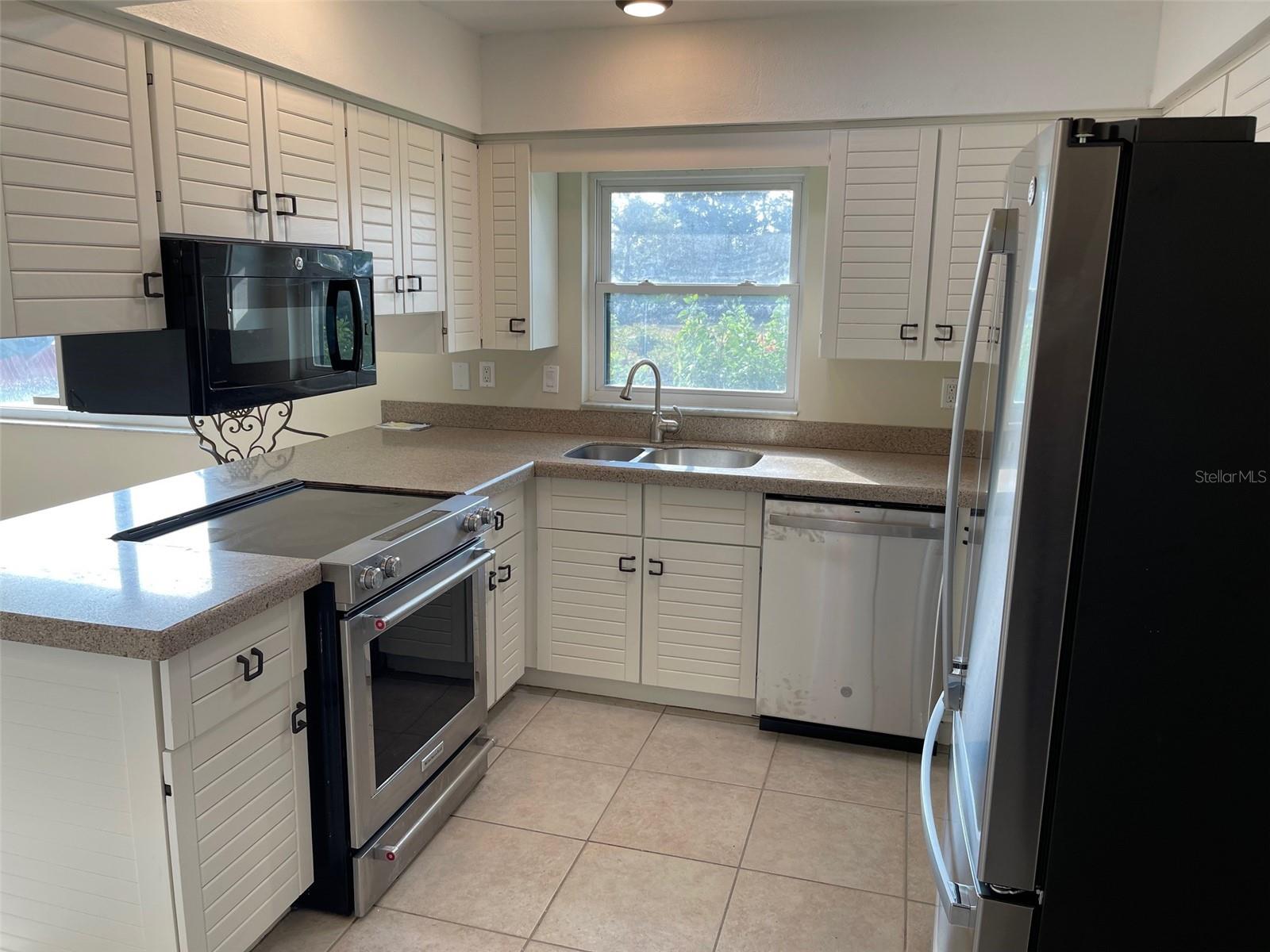 Image 14 of 31 For 3799 Countryside Road