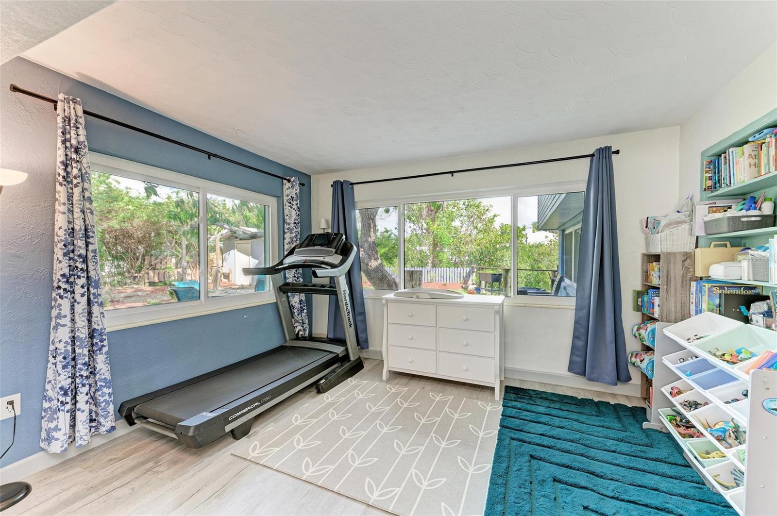 Image 19 of 39 For 4518 7th Street Court E