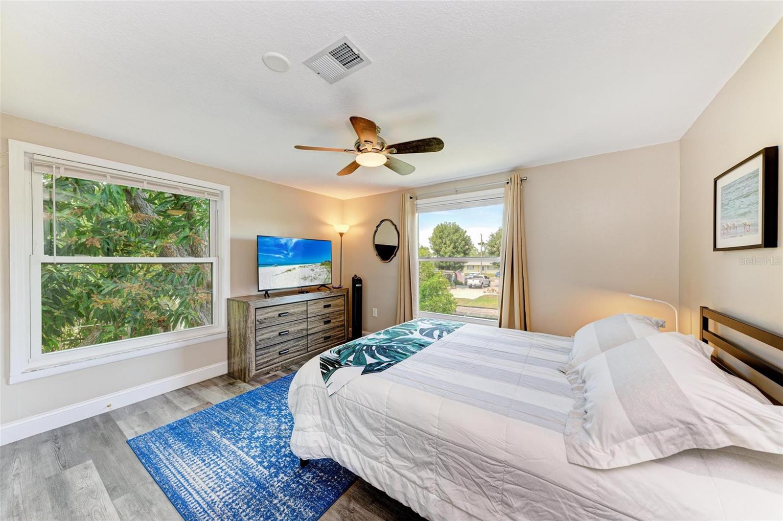 Image 36 of 39 For 4518 7th Street Court E