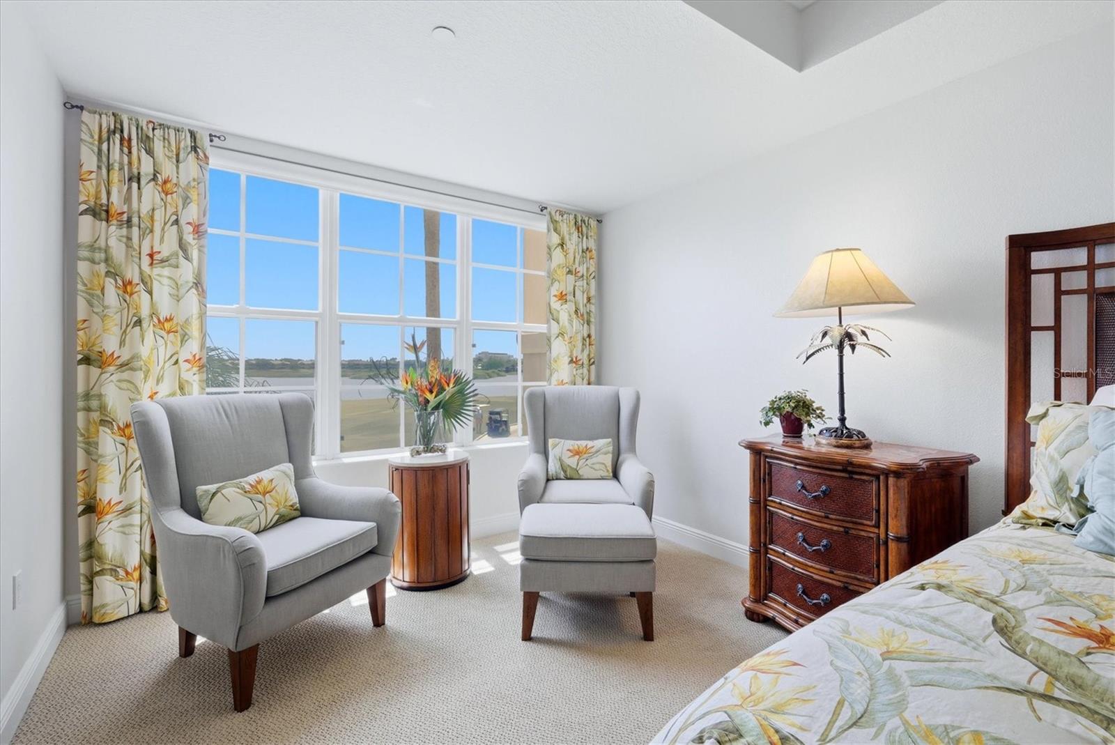 Image 20 of 64 For 6360 Watercrest Way 201