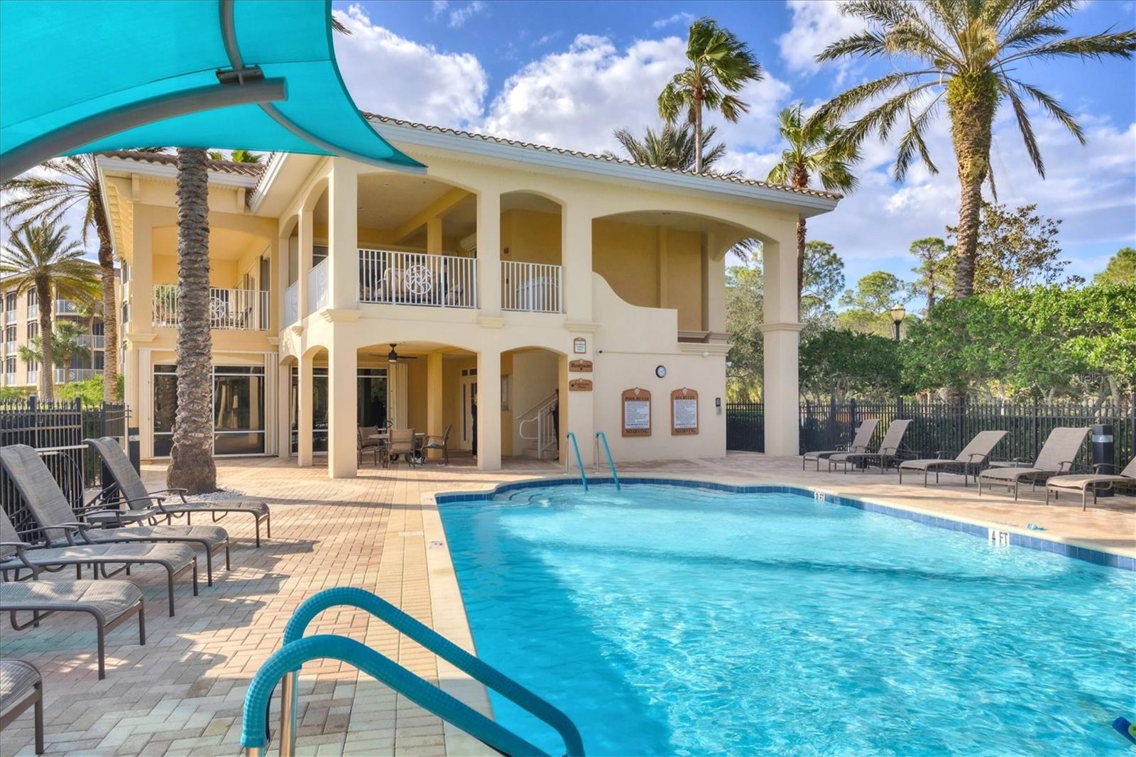 Image 36 of 64 For 6360 Watercrest Way 201