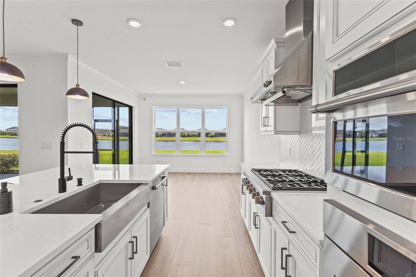 Image 16 of 57 For 16319 Mount Holly Drive