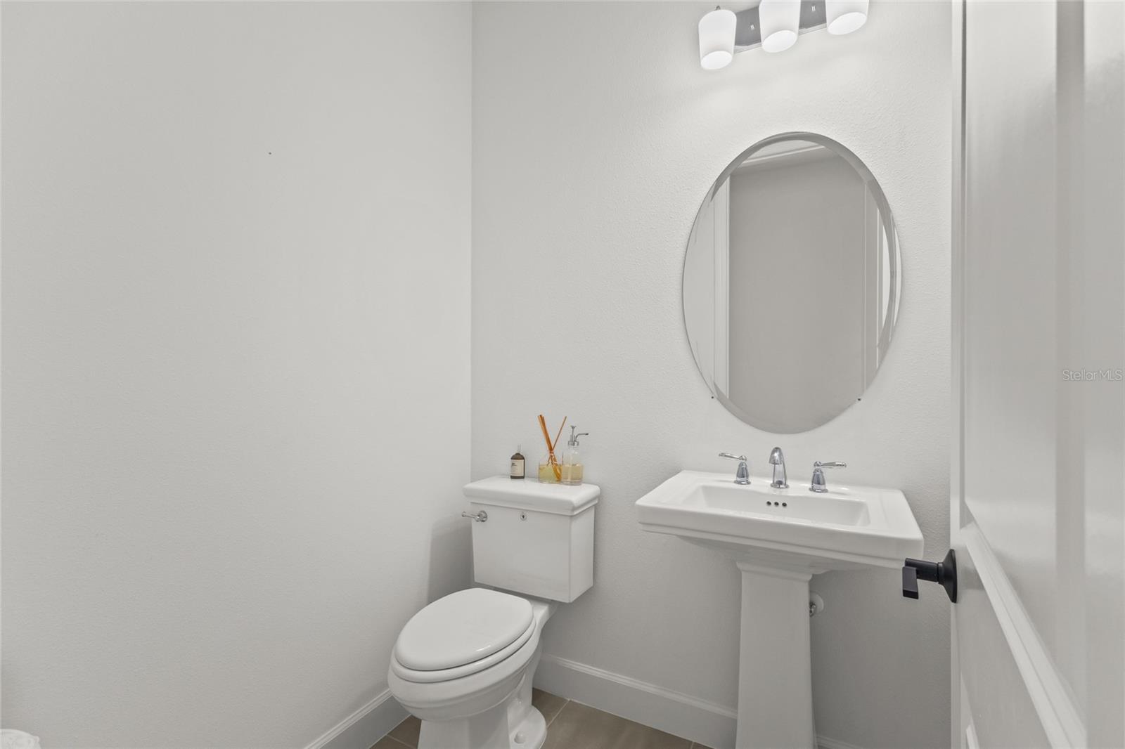 Image 36 of 57 For 16319 Mount Holly Drive