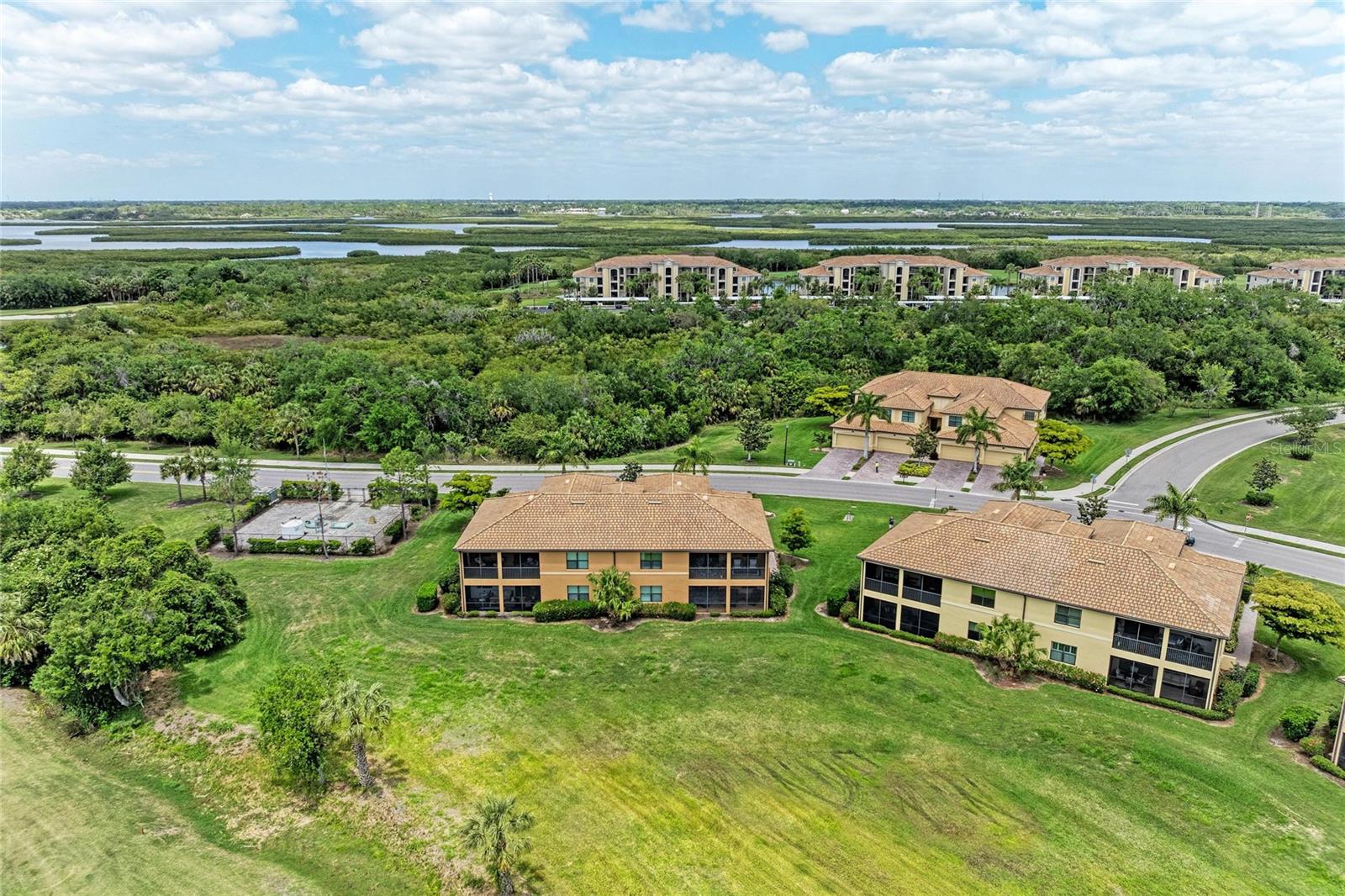 Image 7 of 68 For 6904 Grand Estuary Trail 102