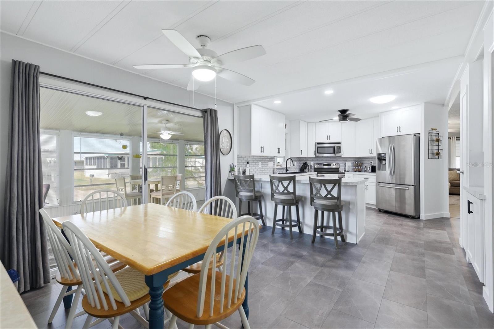 Image 9 of 40 For 6710 36th Avenue E 121