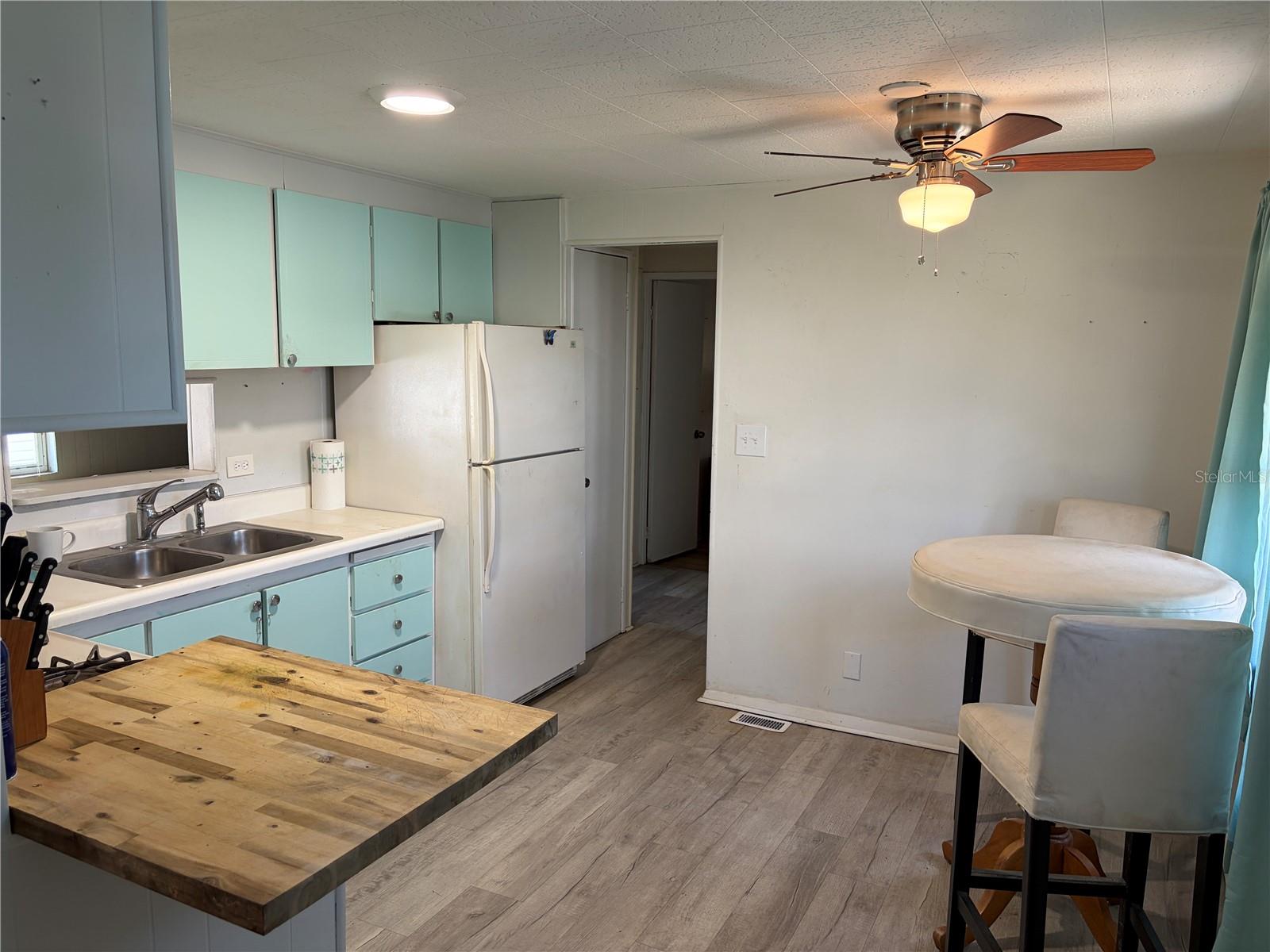 Image 11 of 77 For 4819 Sea Island Avenue