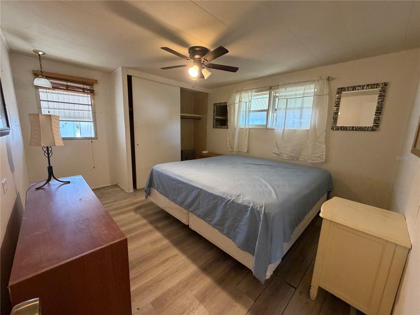 Image 17 of 77 For 4819 Sea Island Avenue