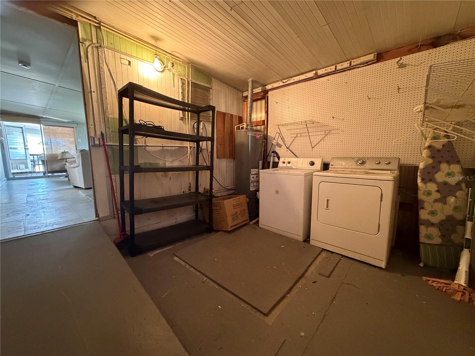 Image 24 of 77 For 4819 Sea Island Avenue