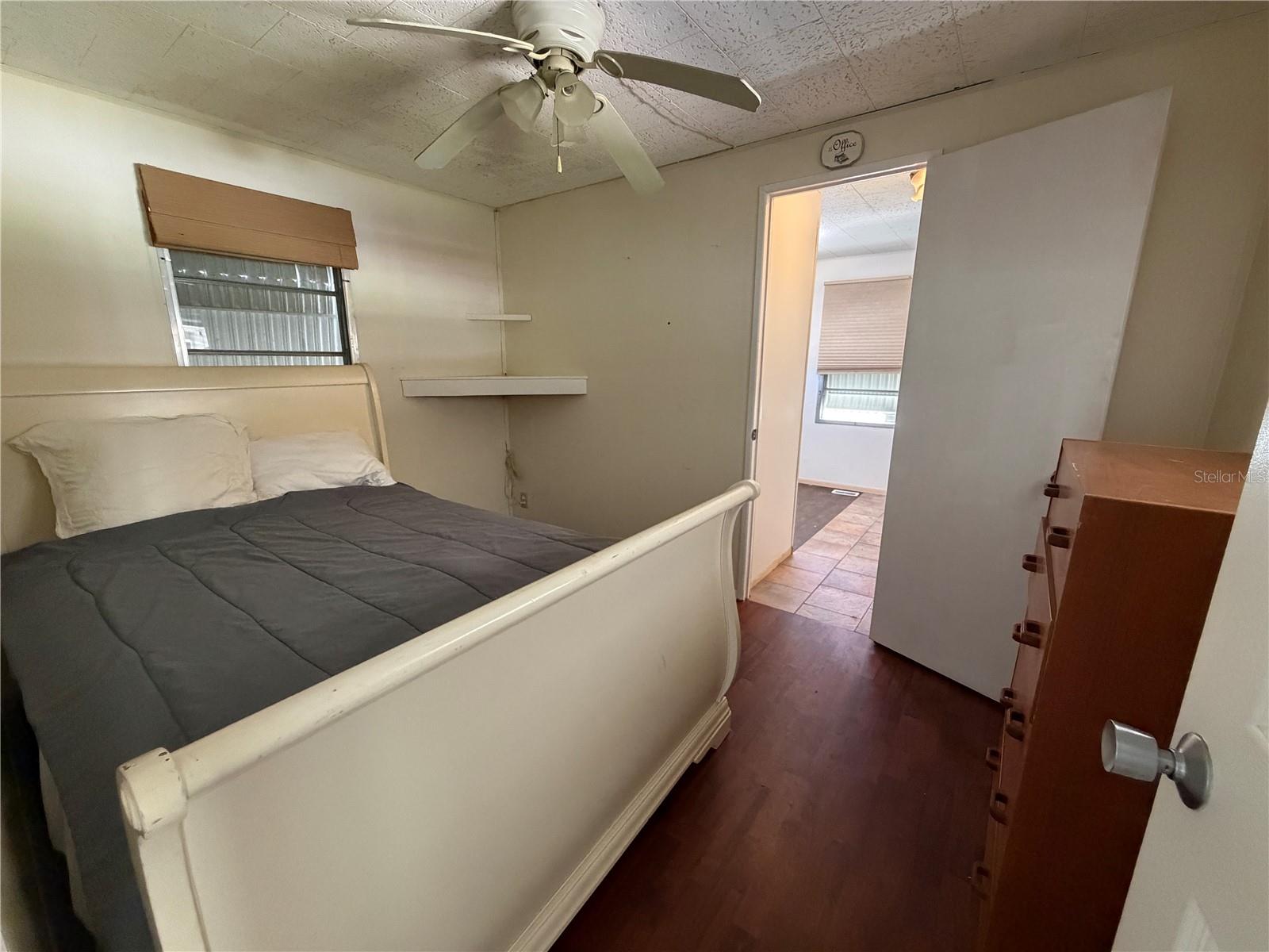 Image 25 of 77 For 4819 Sea Island Avenue