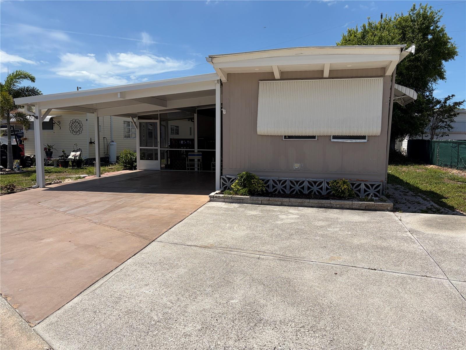 Image 3 of 77 For 4819 Sea Island Avenue