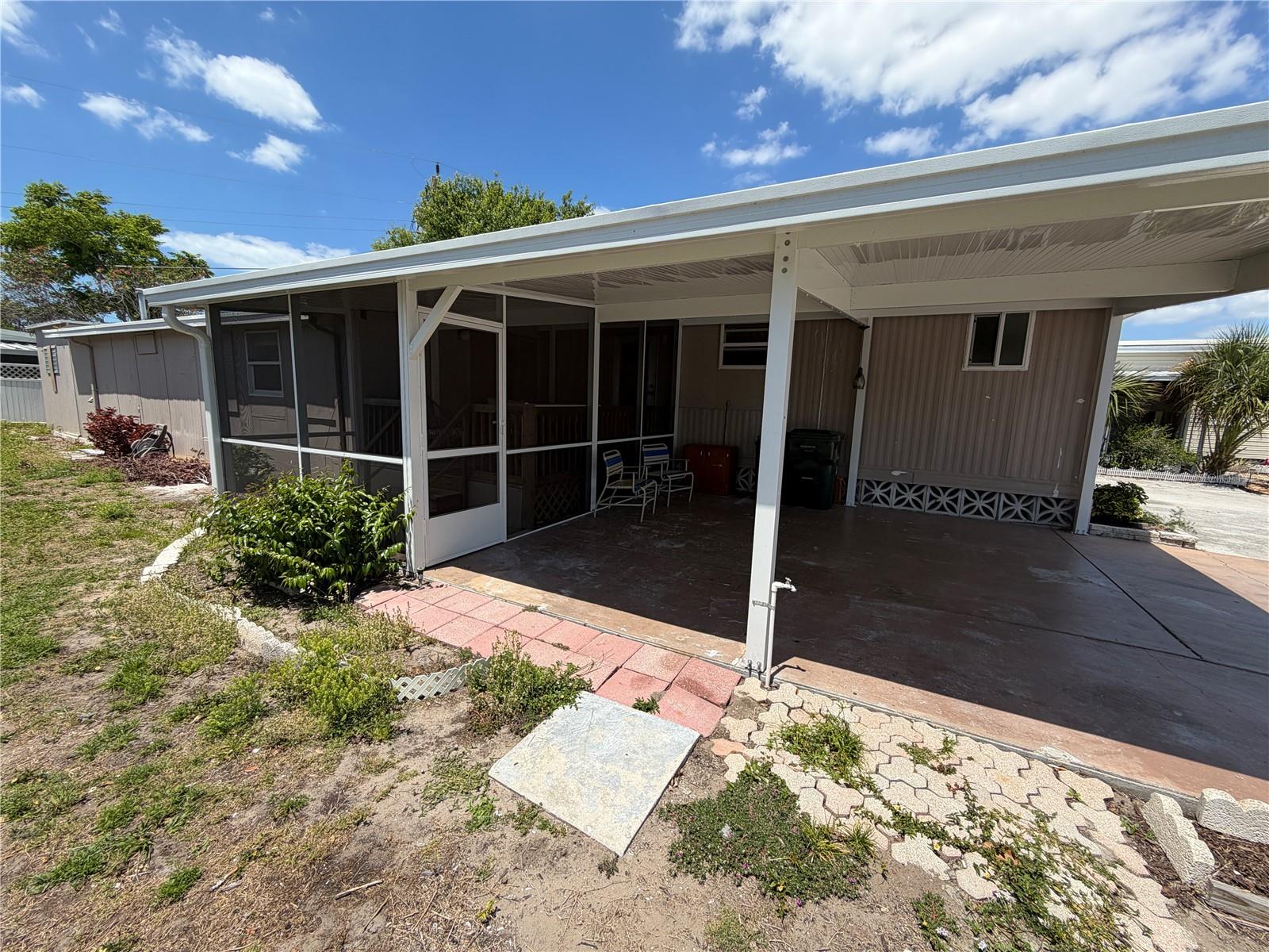 Image 4 of 77 For 4819 Sea Island Avenue