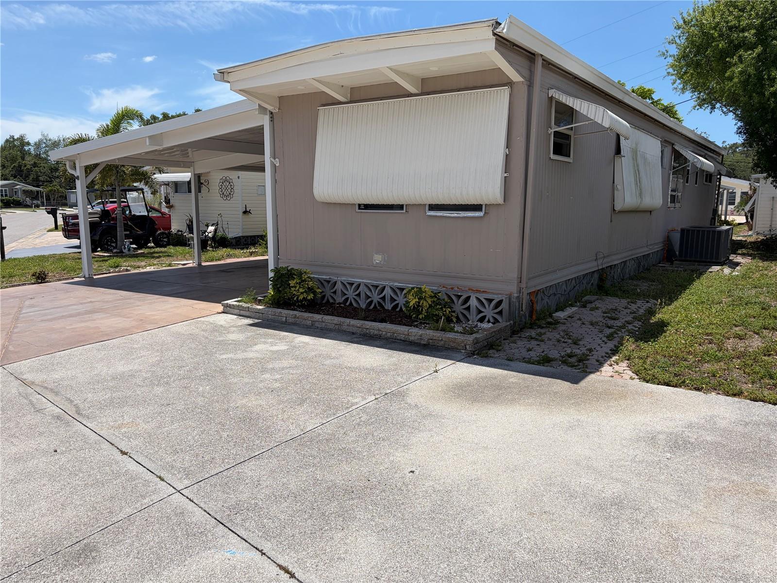 Image 5 of 77 For 4819 Sea Island Avenue