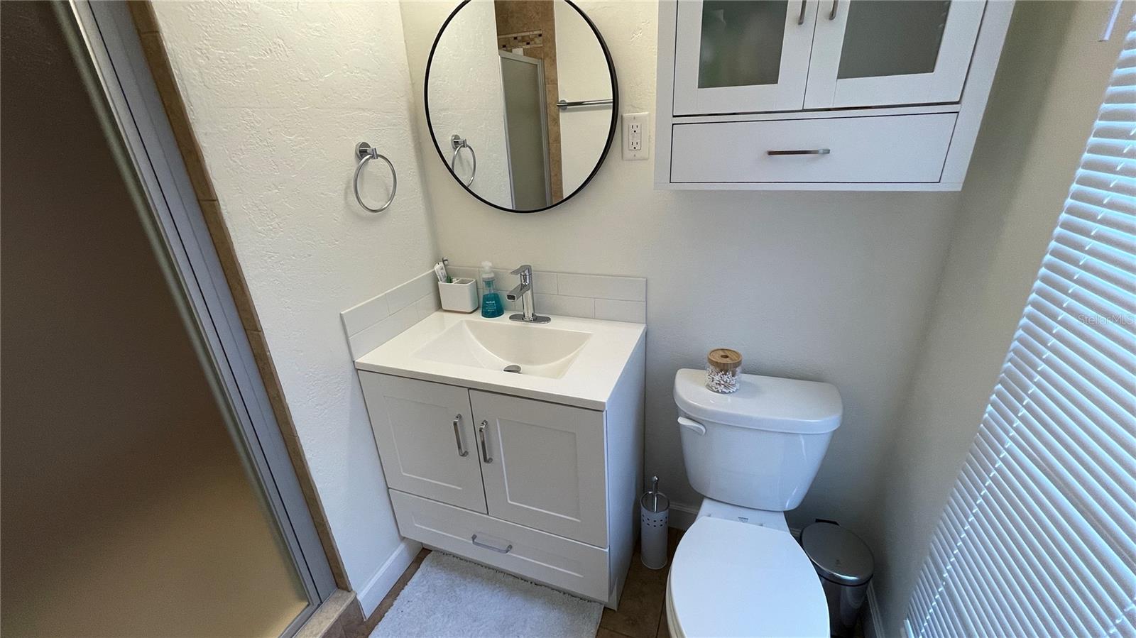 Image 15 of 26 For 2832 Bay Street