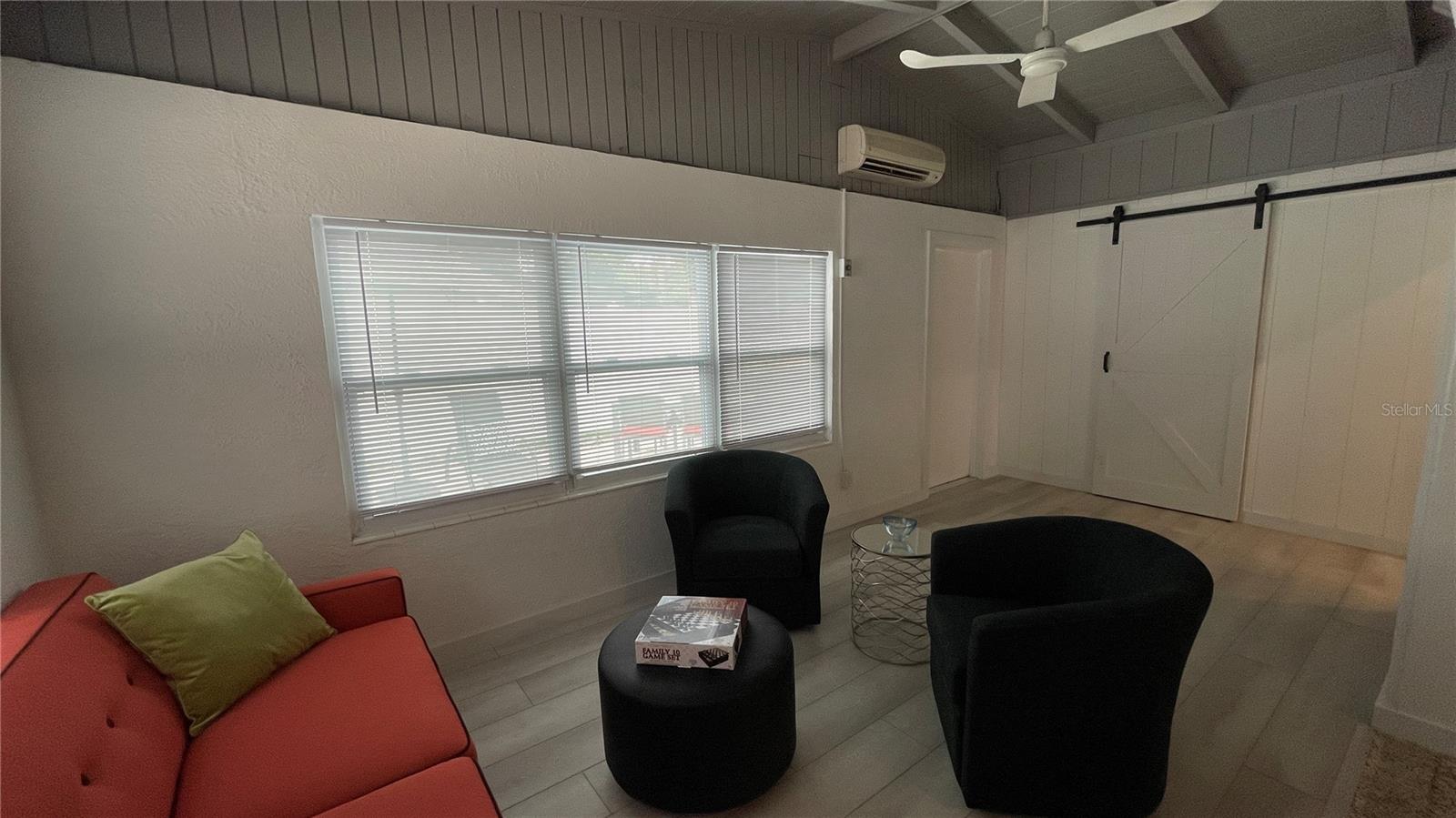 Image 23 of 26 For 2832 Bay Street