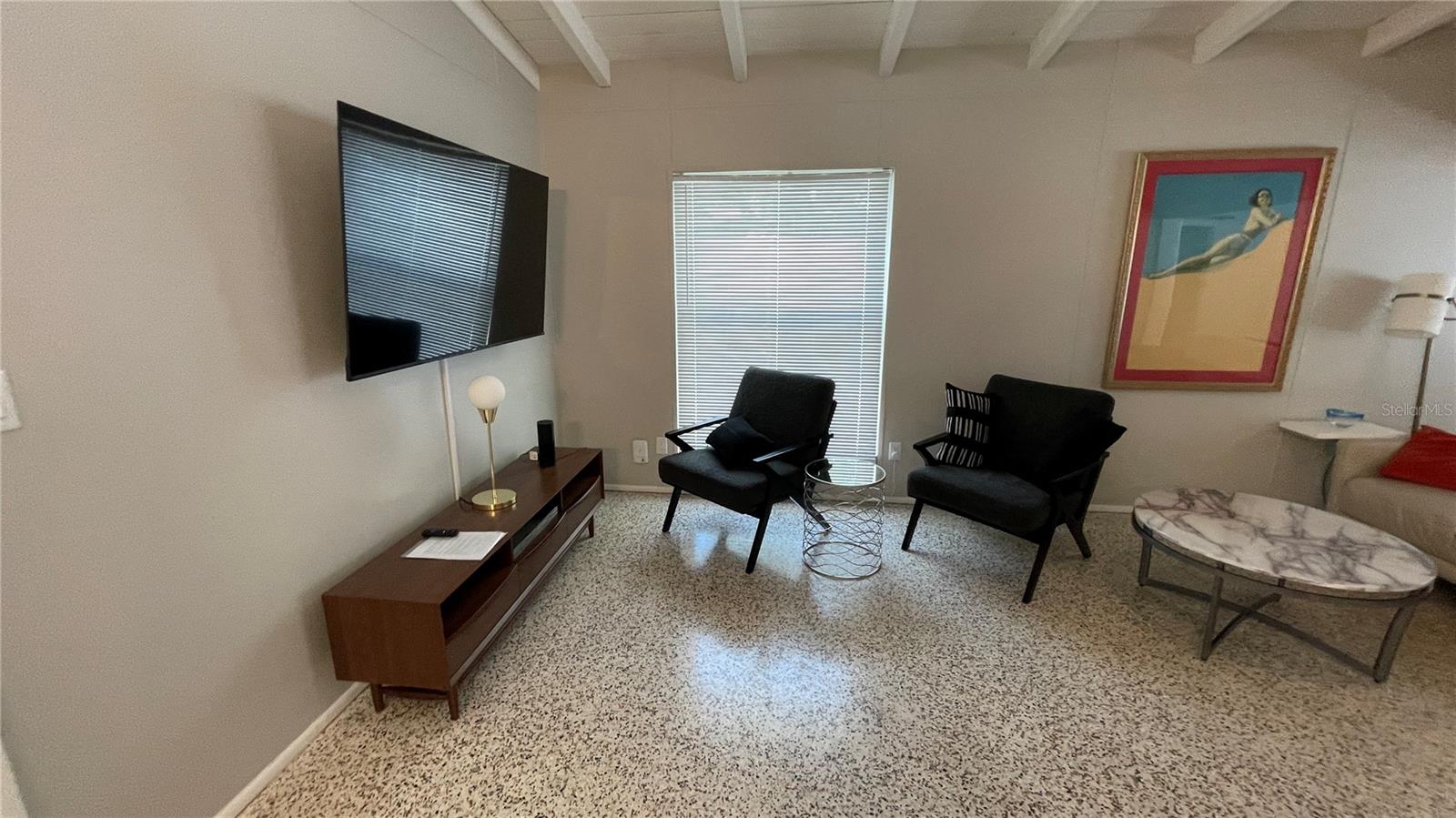 Image 3 of 26 For 2832 Bay Street