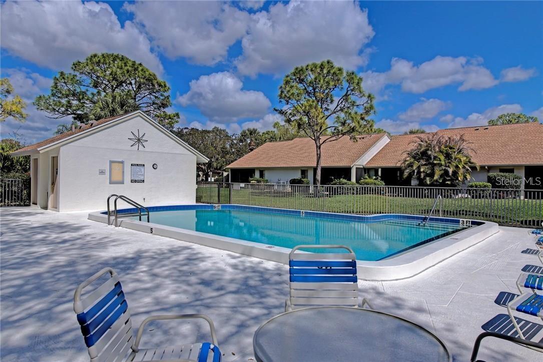 Image 2 of 25 For 5256 Myrtlewood Road 22