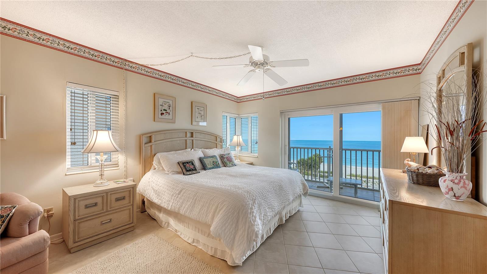 Image 14 of 29 For 4825 Gulf Of Mexico Drive 504