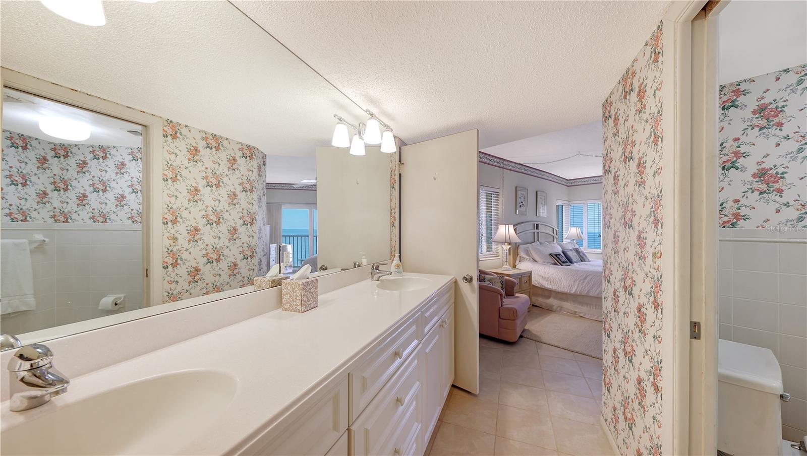 Image 18 of 29 For 4825 Gulf Of Mexico Drive 504