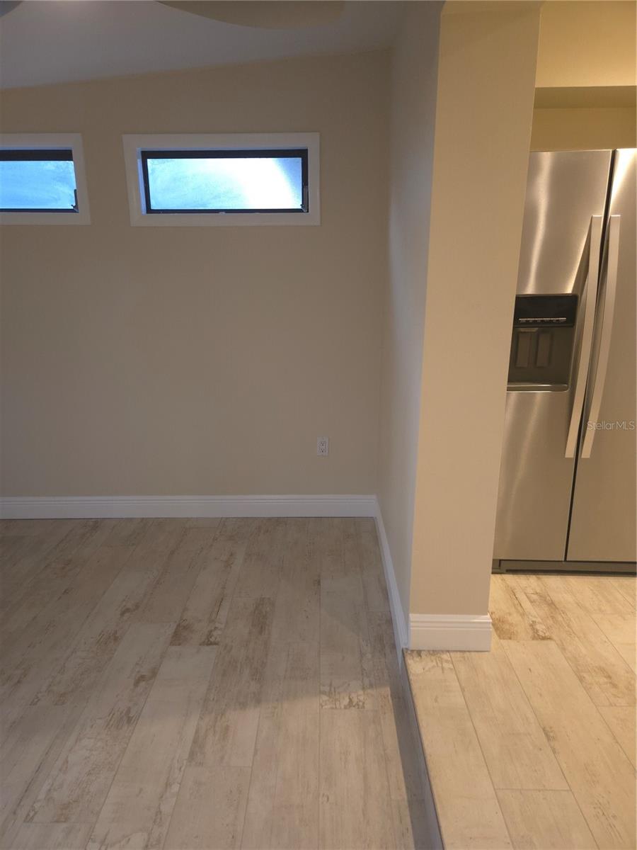 Image 10 of 24 For 2212 Vinson Avenue