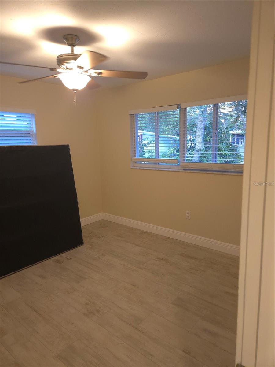 Image 12 of 24 For 2212 Vinson Avenue