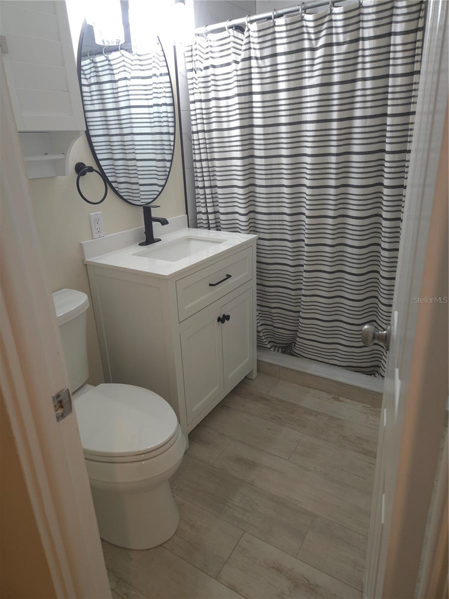 Image 15 of 24 For 2212 Vinson Avenue