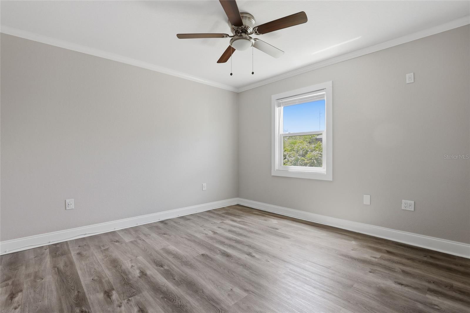 Image 21 of 38 For 5207 86th Street Court W