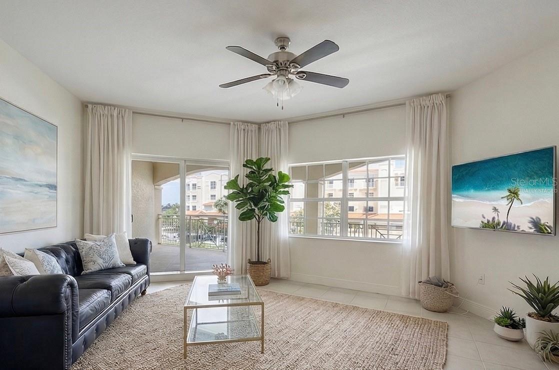 Image 10 of 53 For 14041 Bellagio Way 214