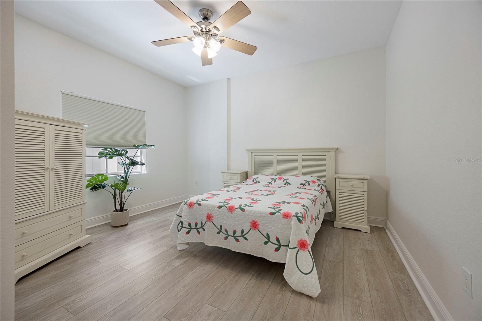 Image 15 of 53 For 14041 Bellagio Way 214