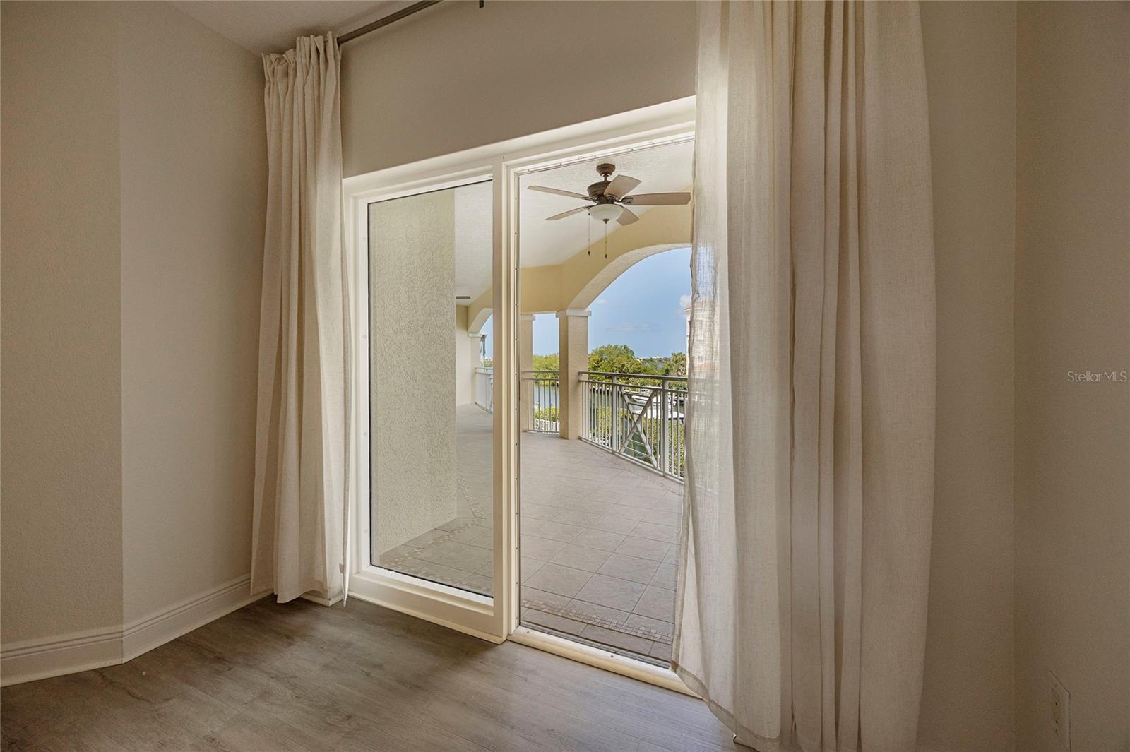 Image 27 of 53 For 14041 Bellagio Way 214