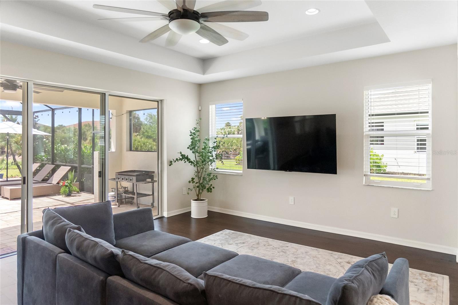 Image 14 of 60 For 12725 Lateral Root Drive