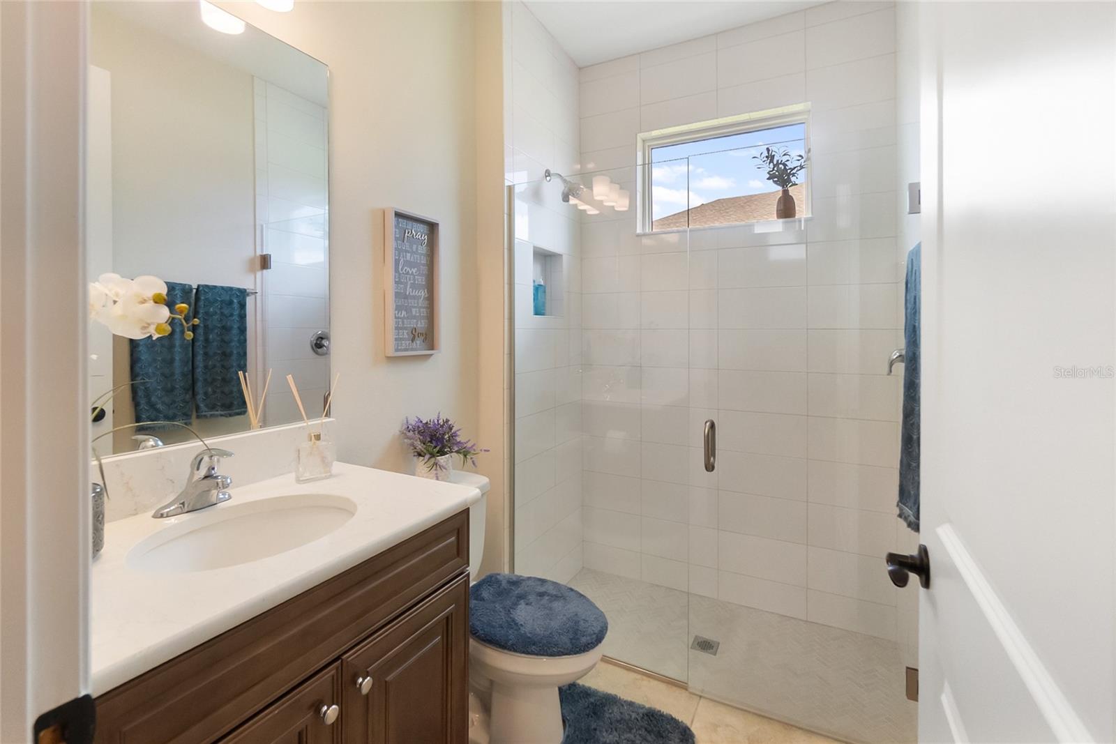 Image 25 of 60 For 12725 Lateral Root Drive