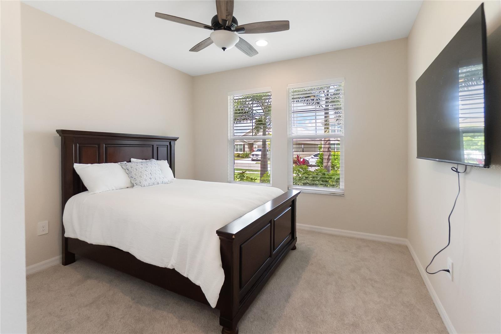 Image 26 of 60 For 12725 Lateral Root Drive